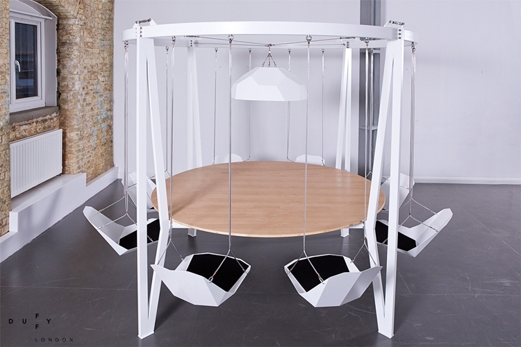 king-arthur-round-swing-table-2