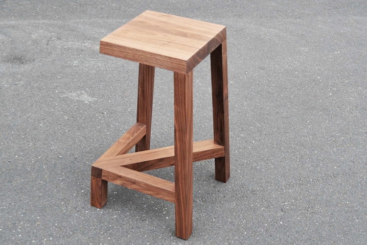 legless-bar-stool-3