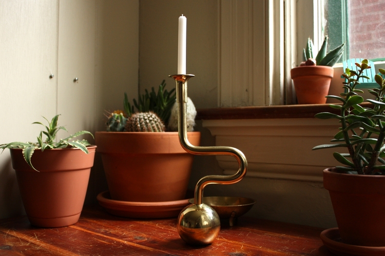 horn-candle-holder-3