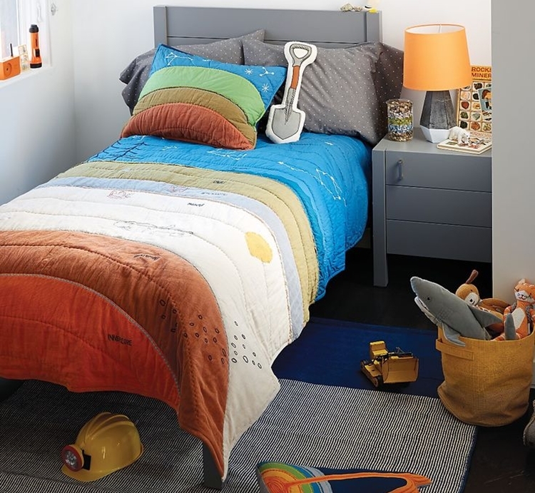 to-the-center-bedding-1